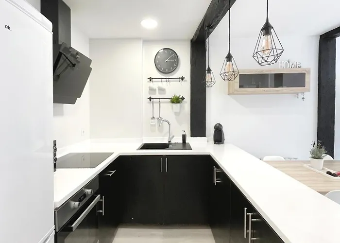 Luminoso En Pleno Centro De *